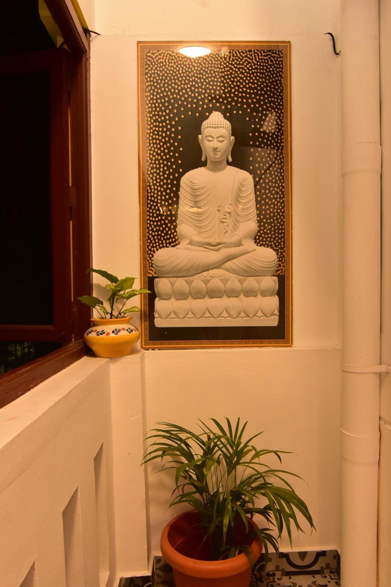 Chez Linda Home Stay Пондичери Екстериор снимка